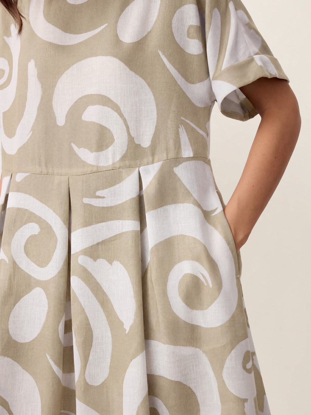 Linen Abstract-Print Pleated-Waist Midi Dress PRIYA